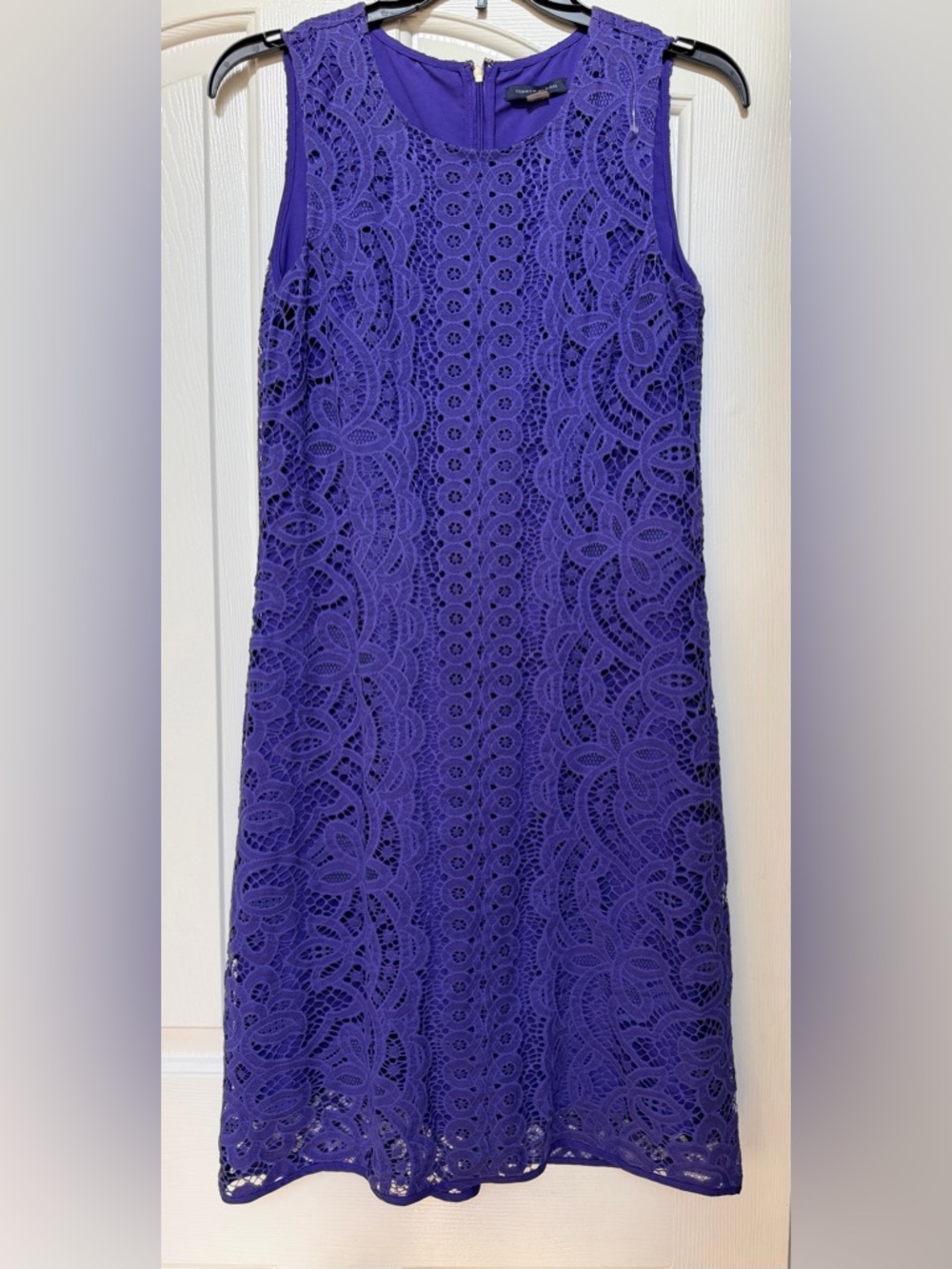 Tommy Hilfiger Violet Lace Sheath Dress Sleeveless Lined Sz 2 Classic Elegant